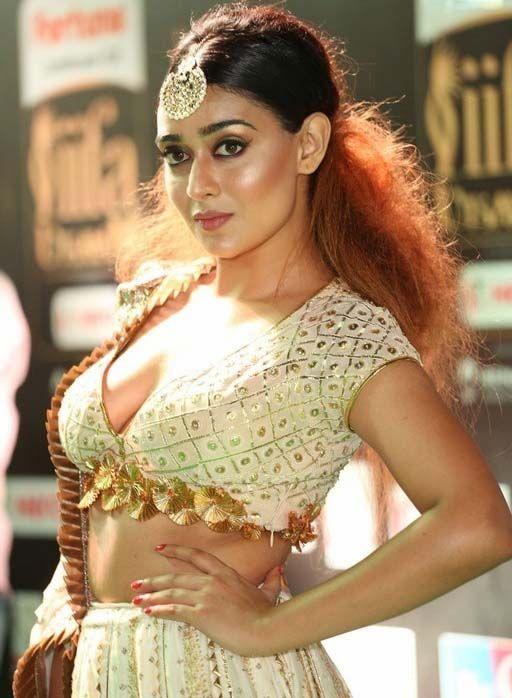 Actress Apoorva Hot Stills at IIFA Utsavam Awards 2017