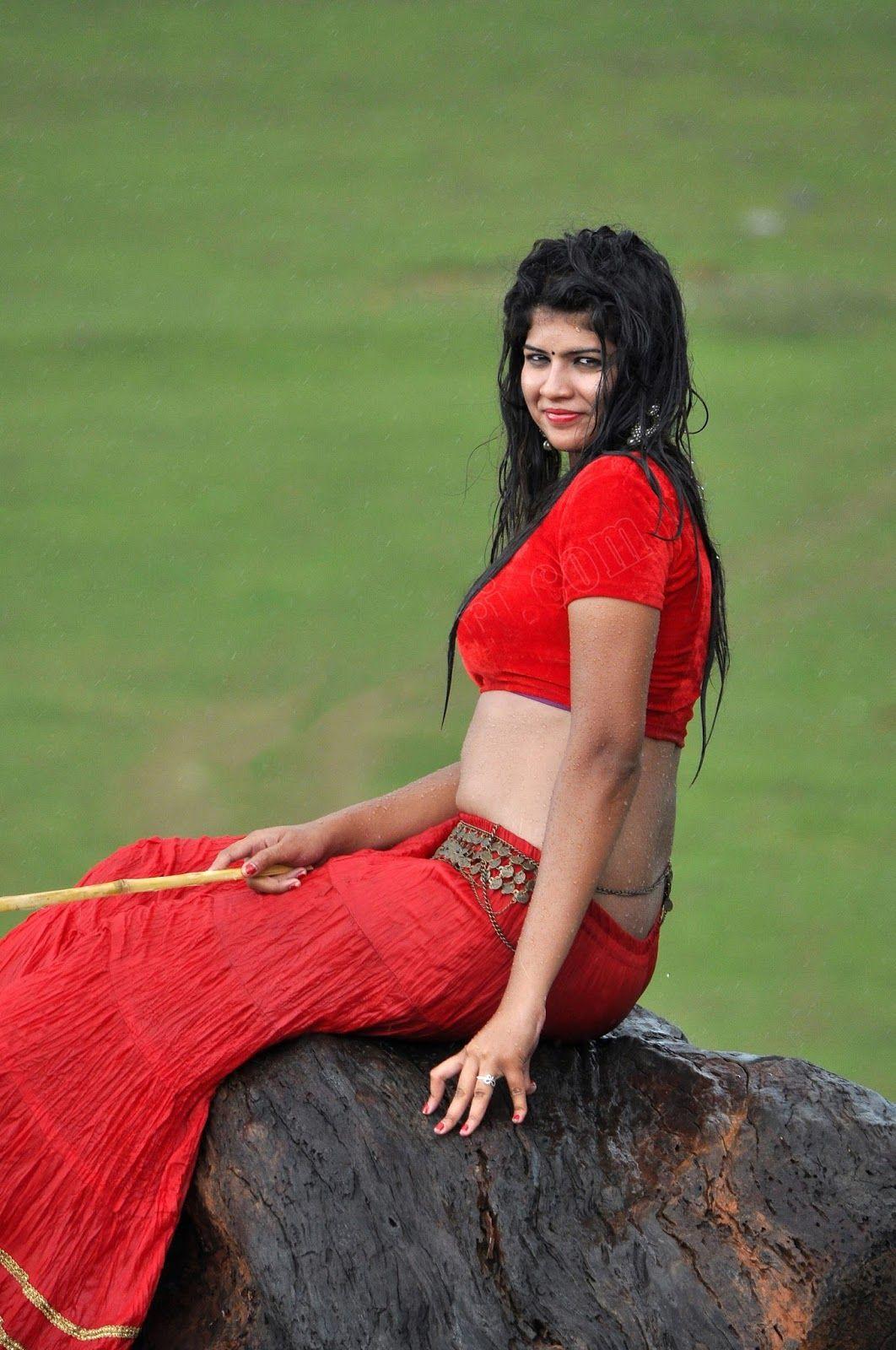 Actress Apoorva Rai Showing Wet Navel Photos