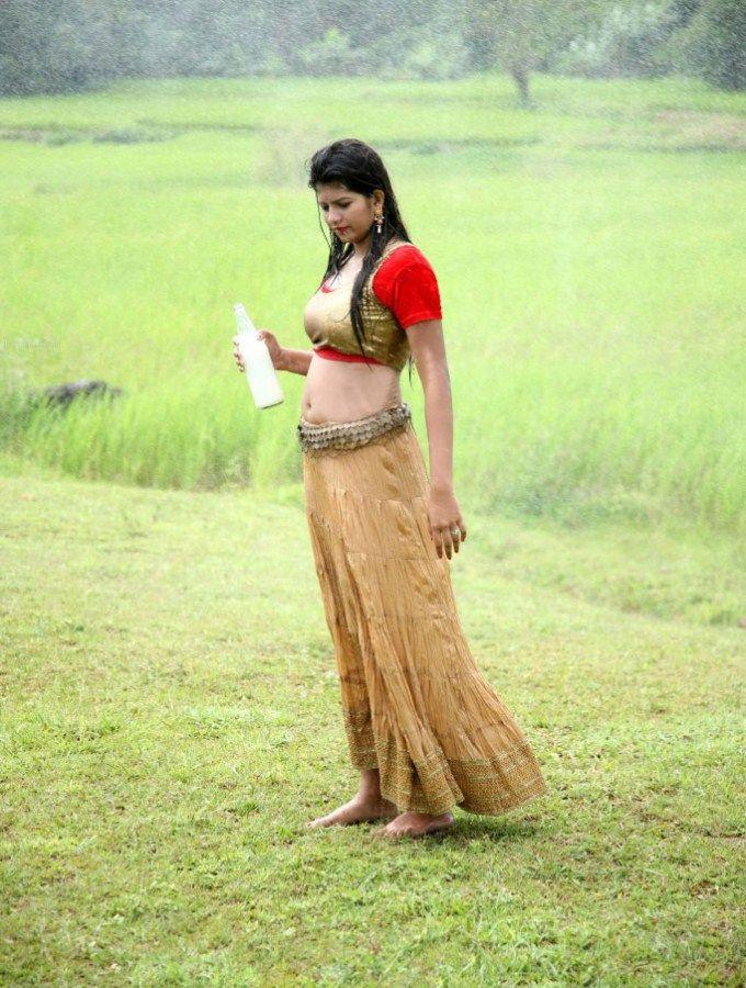 Actress Apoorva Rai Showing Wet Navel Photos