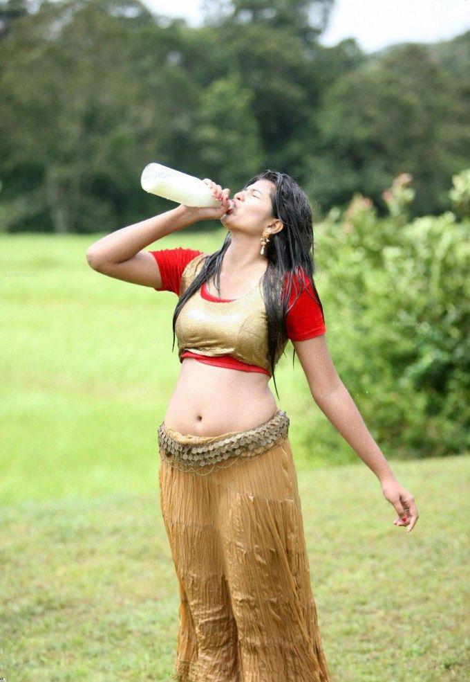 Actress Apoorva Rai Showing Wet Navel Photos