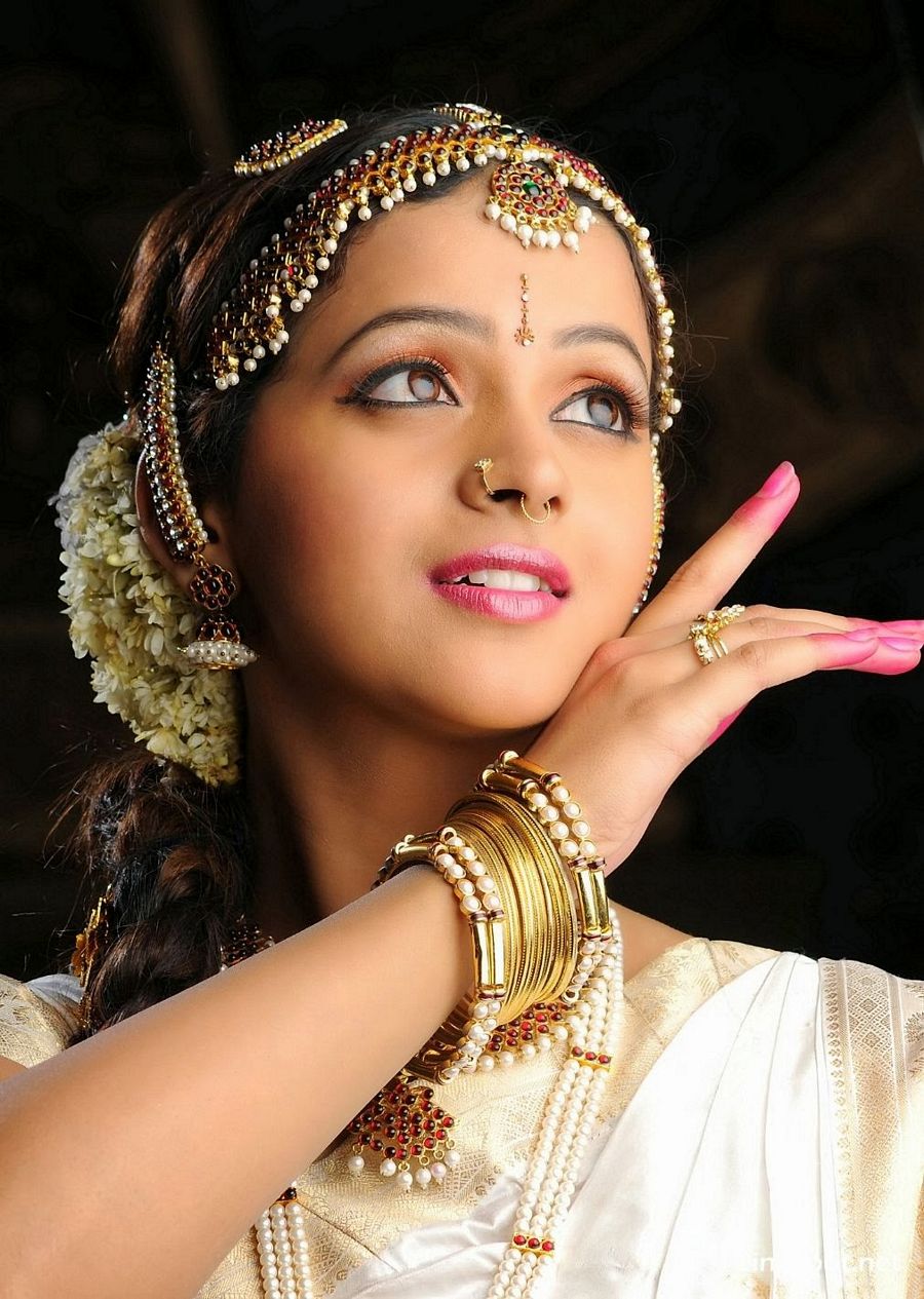 Actress Bhavana Hot & Spicy Photo Pics
