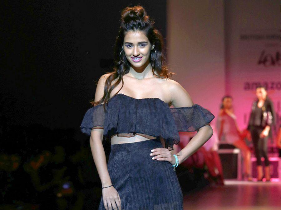 Actress Disha Patani Hot & Spicy Cleavage Photos are too Hot to Handle!