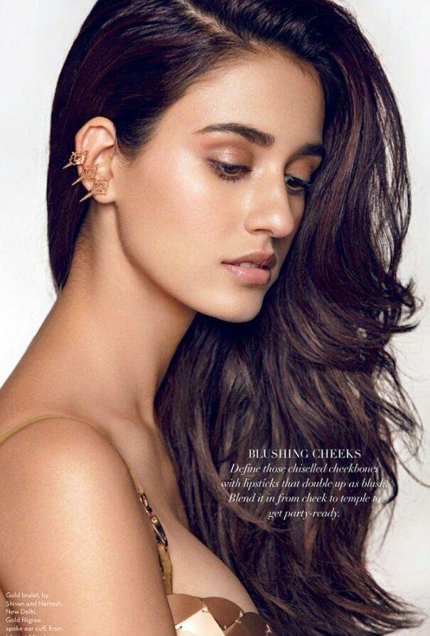Actress Disha Patani Hot & Spicy Cleavage Photos are too Hot to Handle!