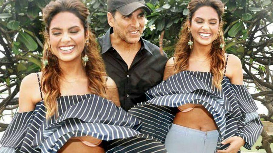 Actress Esha Gupta Latest Hot & Spicy Cleavage Stills