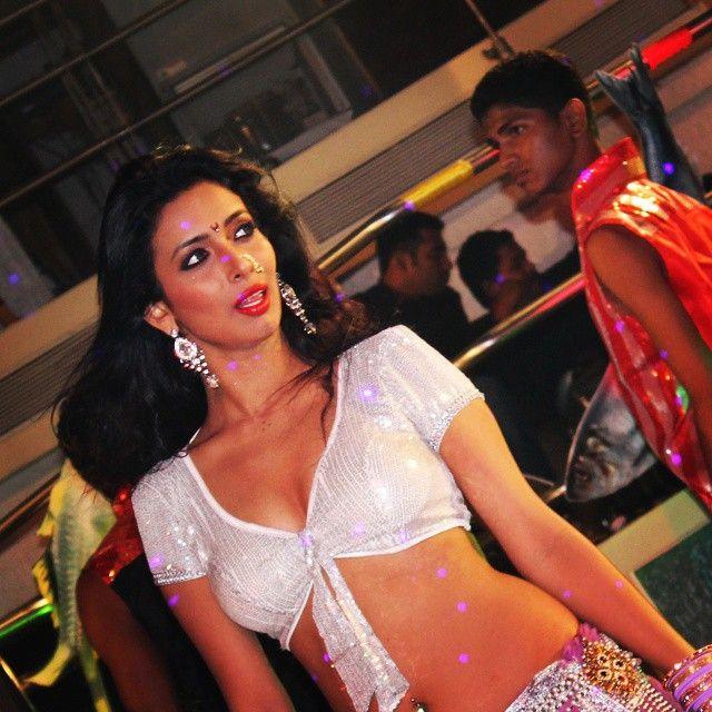Actress Heena Panchal Hot Private Bikini & Cleavage Photos Leaked