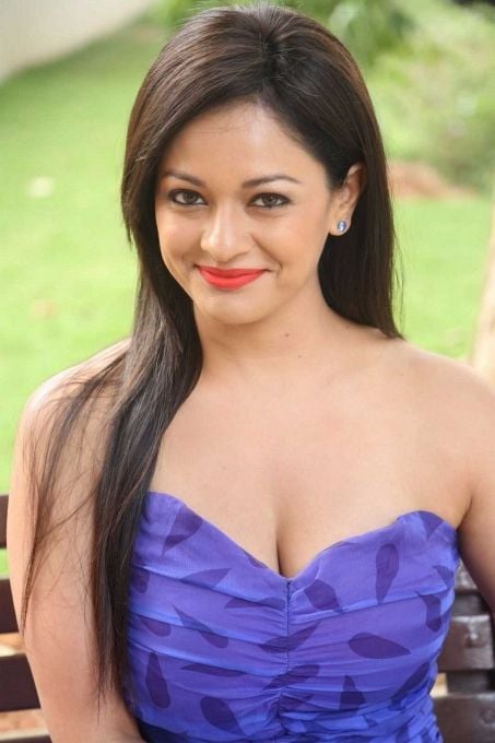 Actress Hot and Sexy Pictures