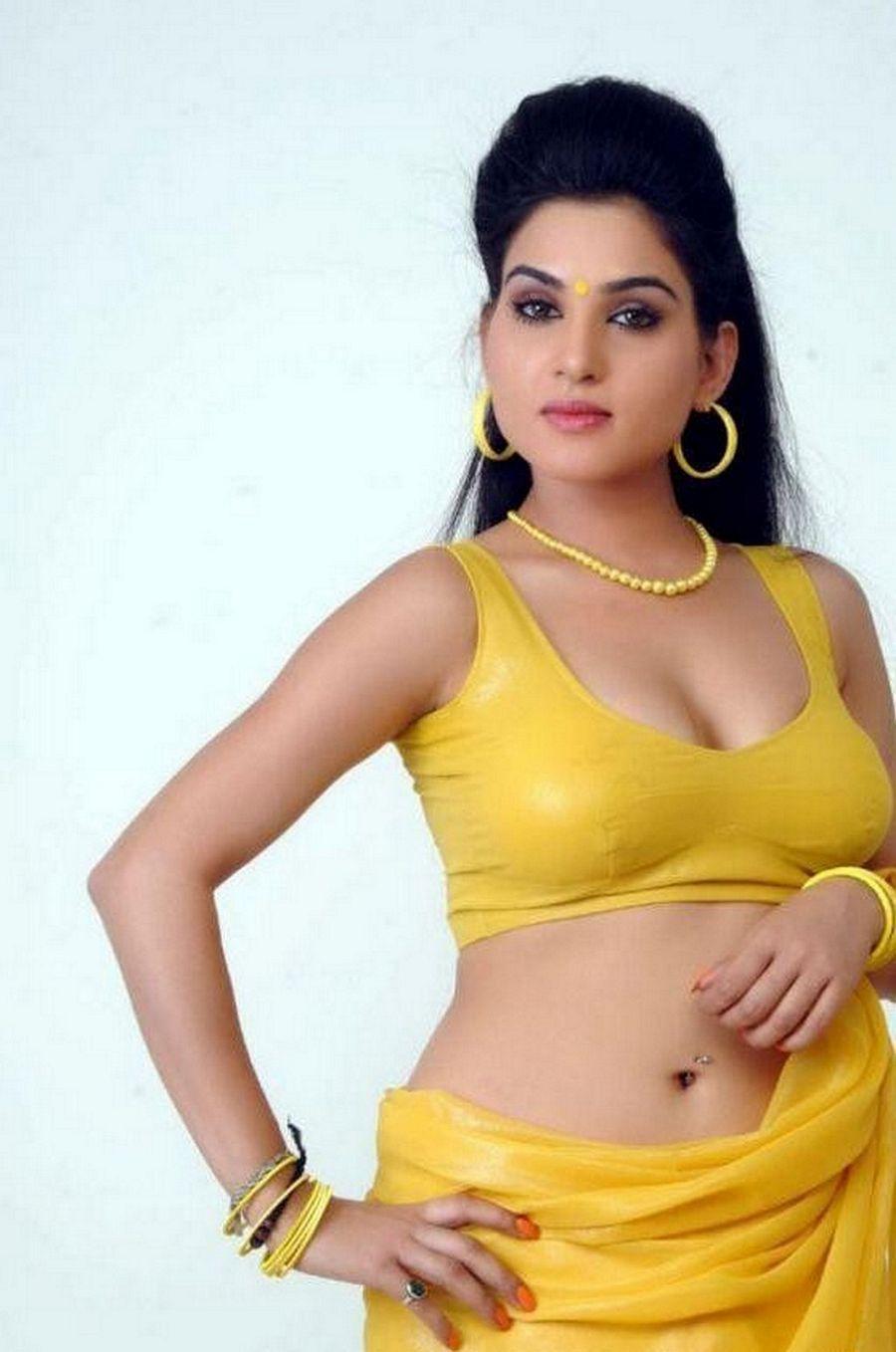 Actress Kavya Singh Sizzling Hot Photos in Saree's