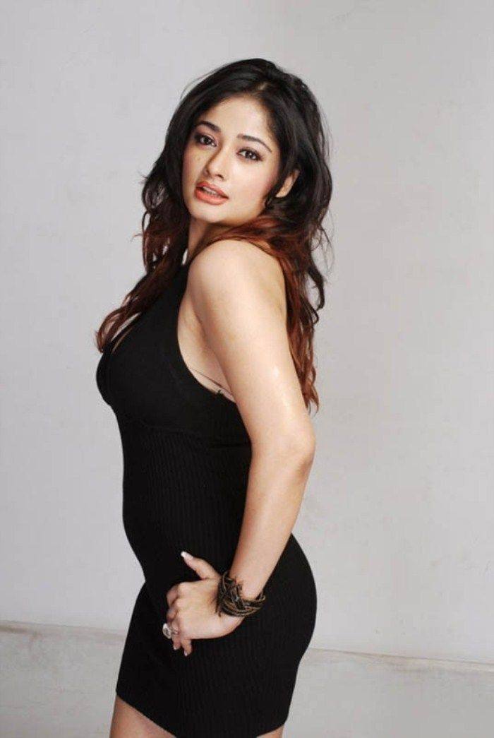 Actress Kiran Rathod Spicy Pictures