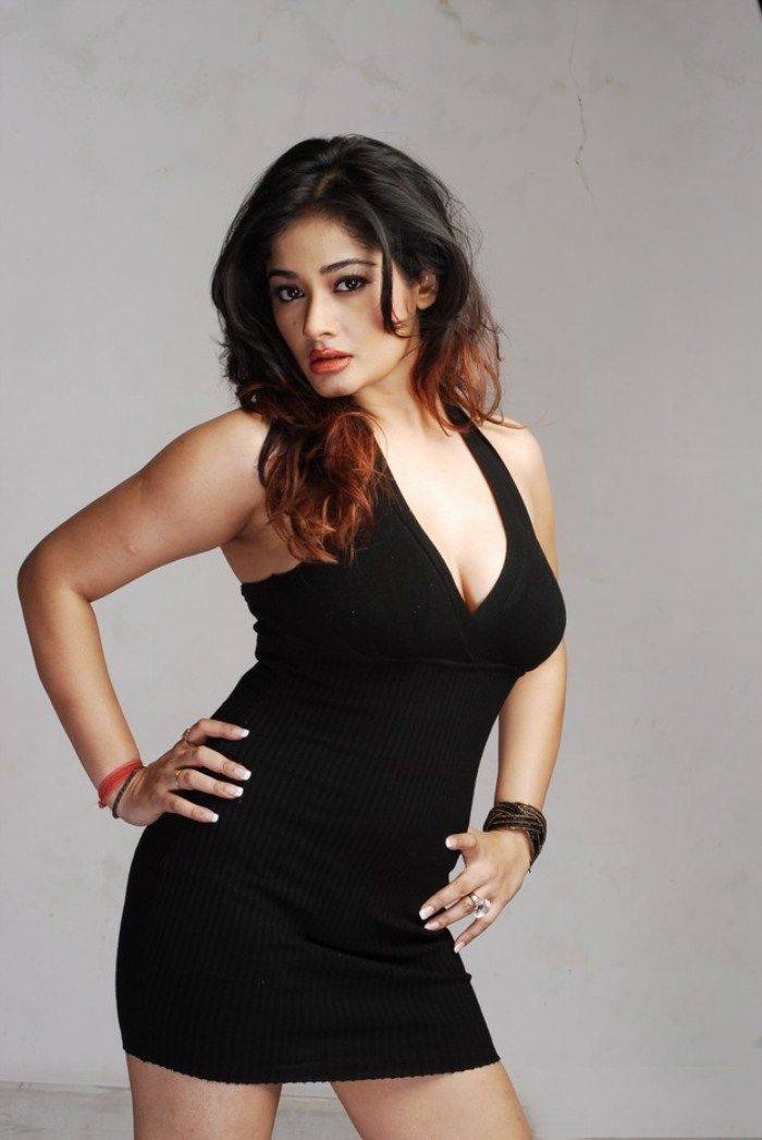 Actress Kiran Rathod Spicy Pictures