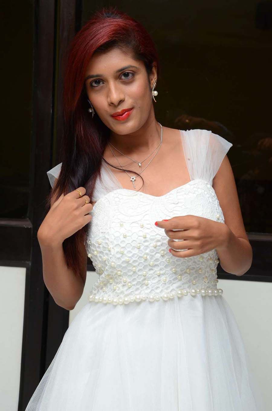 Actress Liza Reddy Hot Sexy Stills