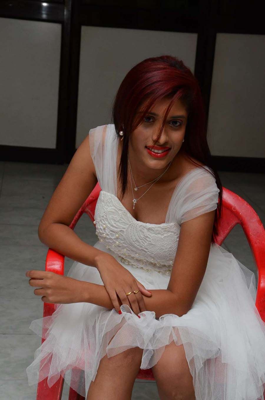 Actress Liza Reddy Hot Sexy Stills