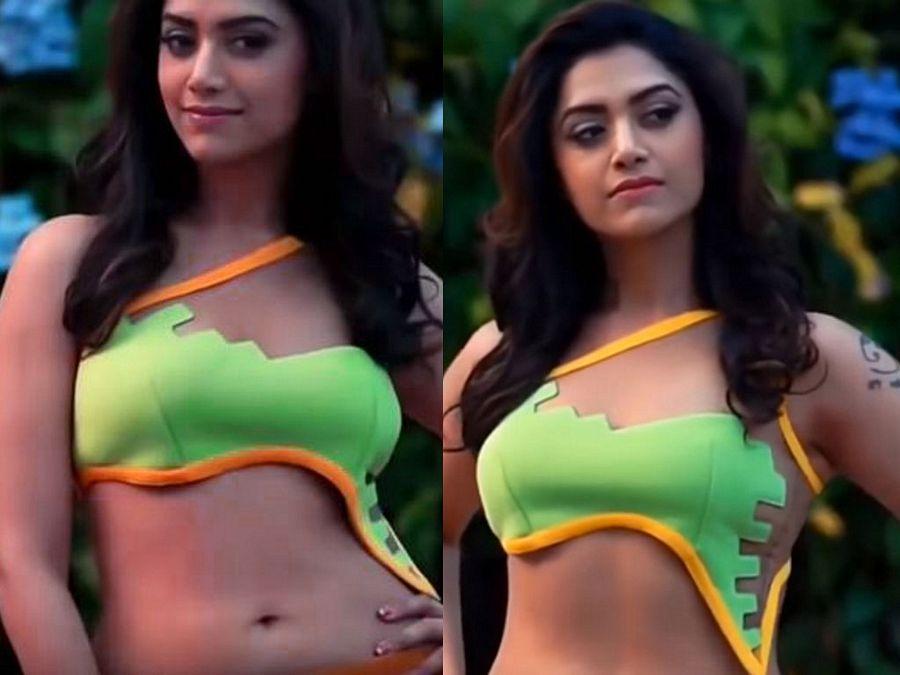 Actress Mamtha Mohandas Never Seen Hot & Spicy Wet Photos Collections