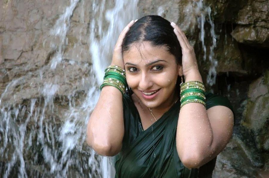 Actress Monica Hot & Spicy Wet Photos