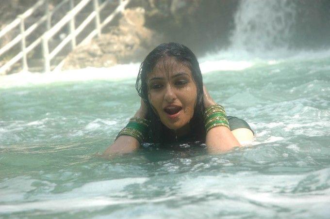 Actress Monica Hot & Spicy Wet Navel Show Photos