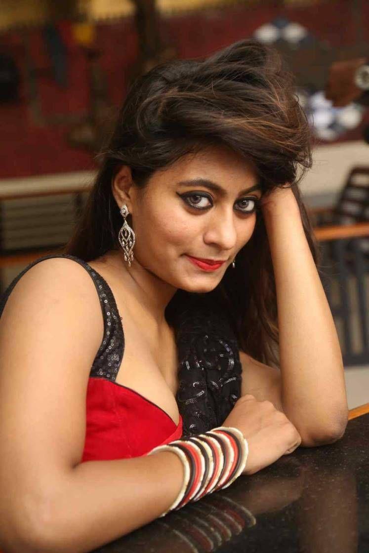 Actress Monica Thomson Hot Cleavage Show Stills