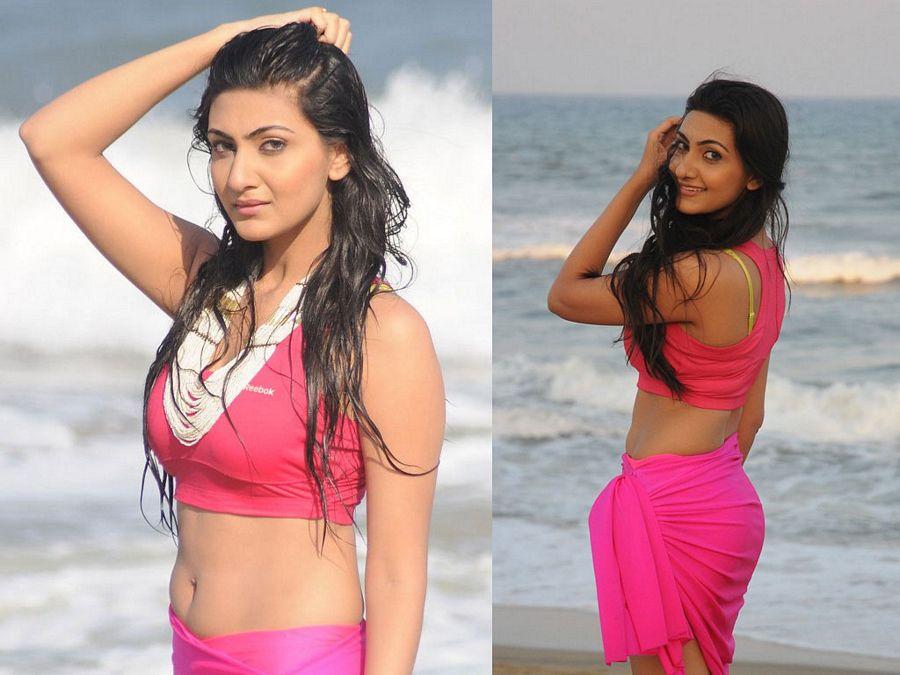 Actress Neelam Upadhyay Hot Sizziling Navel & Cleavage Show Stills