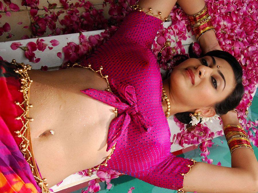 Actress Neelam Upadhyay Hot Sizziling Navel & Cleavage Show Stills