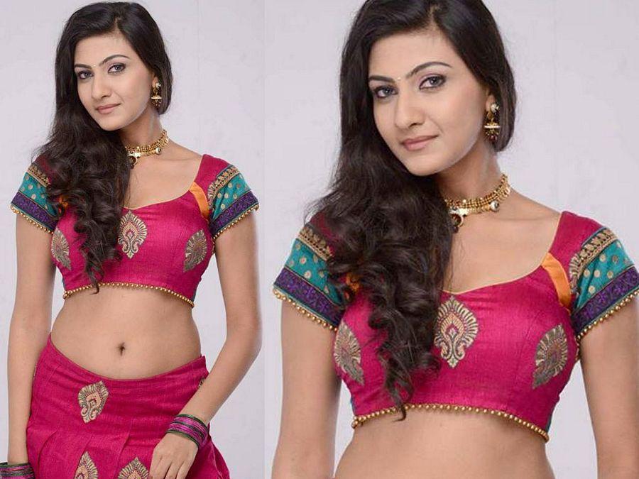 Actress Neelam Upadhyay Hot Sizziling Navel & Cleavage Show Stills