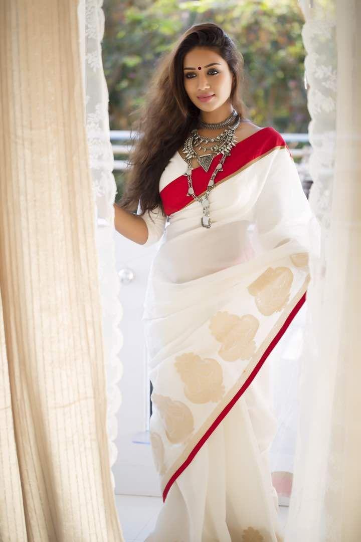 Actress Nivetha Pethuraj Latest Hot Navel Show Photoshoot Stills