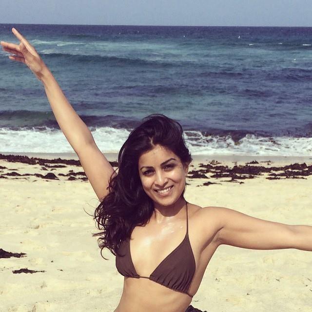 Actress Pallavi Sharda Shares HOTTEST Bikini On Instagram