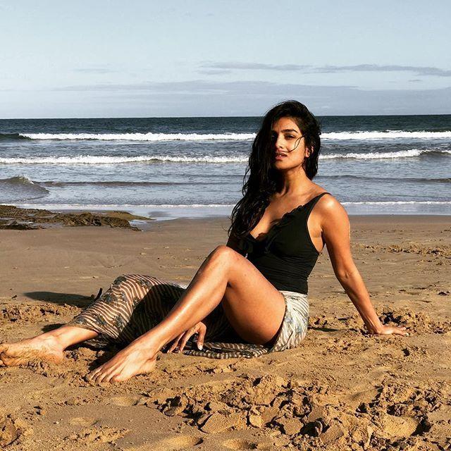 Actress Pallavi Sharda Shares HOTTEST Bikini On Instagram