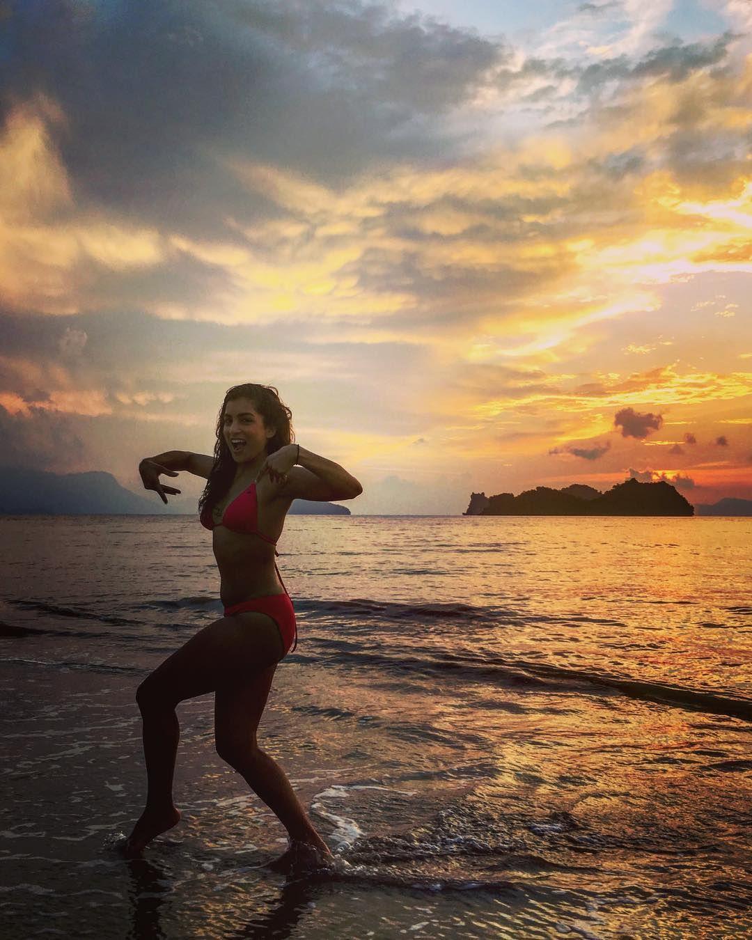 Actress Pallavi Sharda Shares HOTTEST Bikini On Instagram