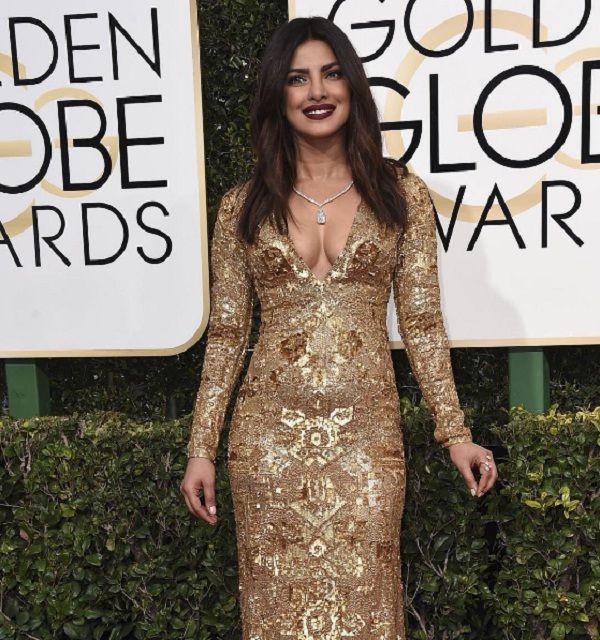Actress Priyanka Chopra Hot Looking Photos