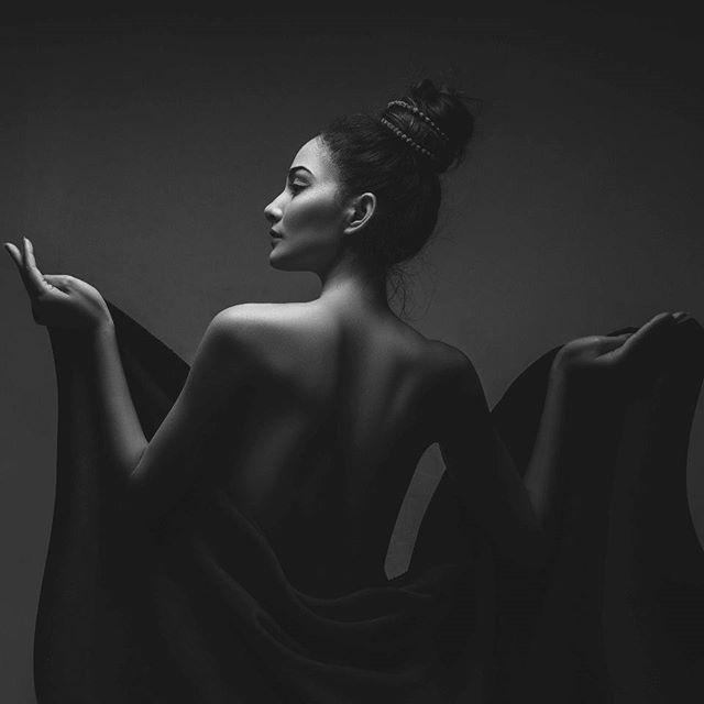 Actress Renuca Singh Thakuri Hot Photo Shoot Photos