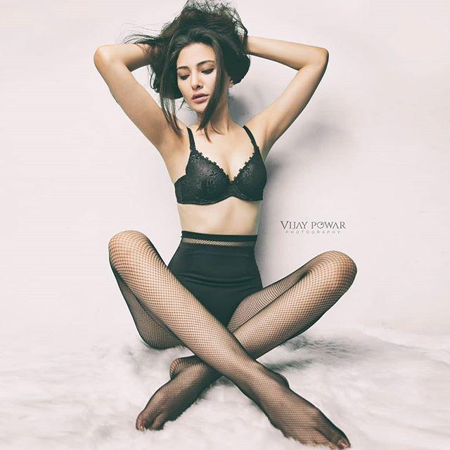 Actress Renuca Singh Thakuri Hot Photo Shoot Photos