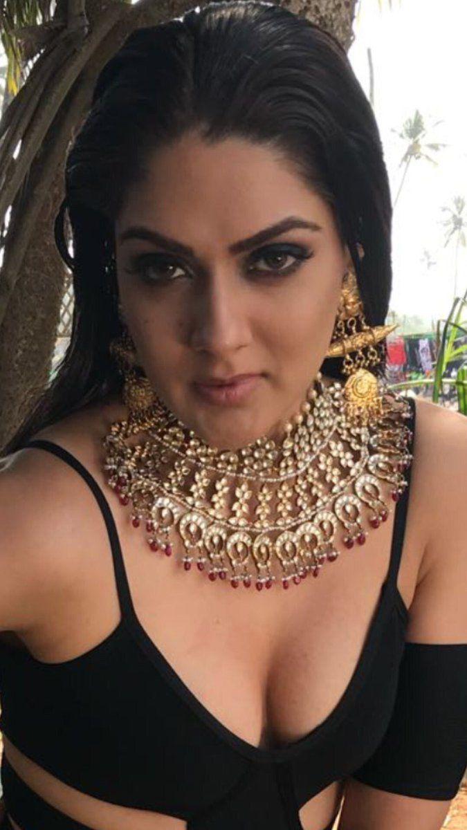 Actress Sakshi Chaudhary Stunning Hot Bikini & Latest Photoshoot Stills