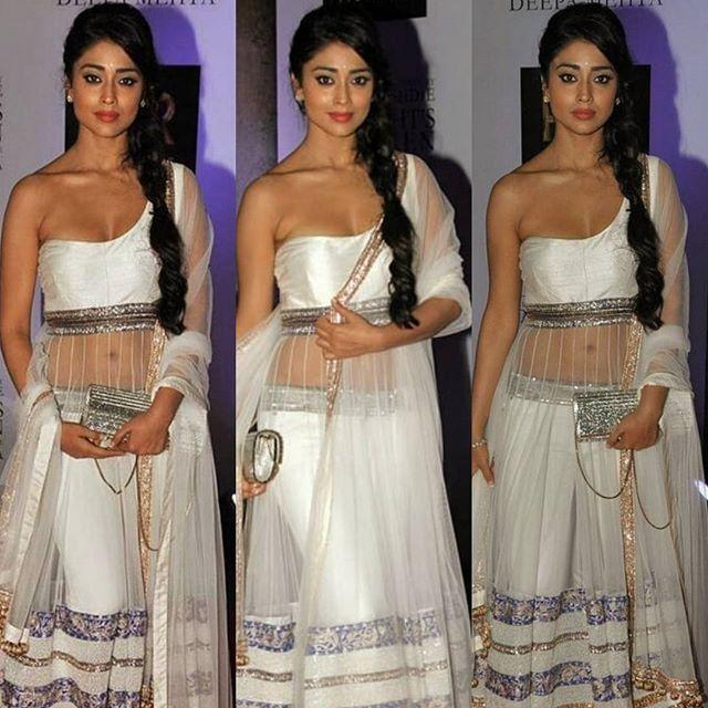 Actress Shriya Saran New Unseen Hot Photos Collections