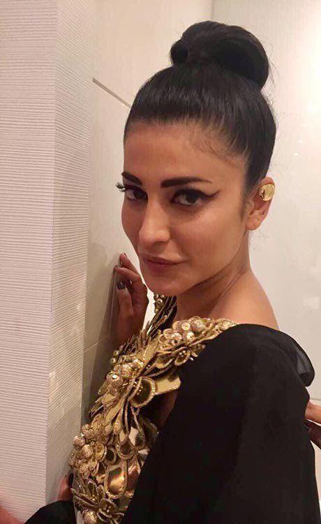 Actress Shruti Hassan at Cannes 2017 Hot Photos