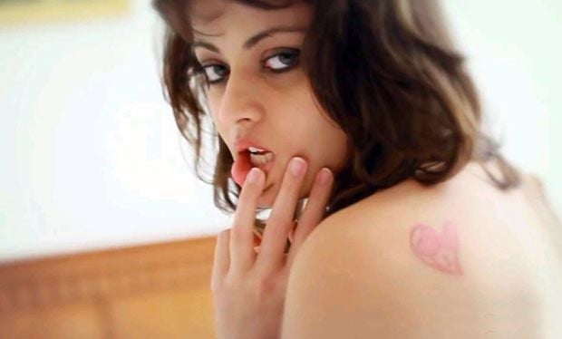 Actress Sneha Ullal Hot Navel Photos