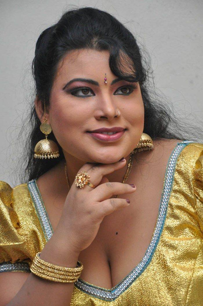 Actress Sushmitha Hot Spicy Gallery