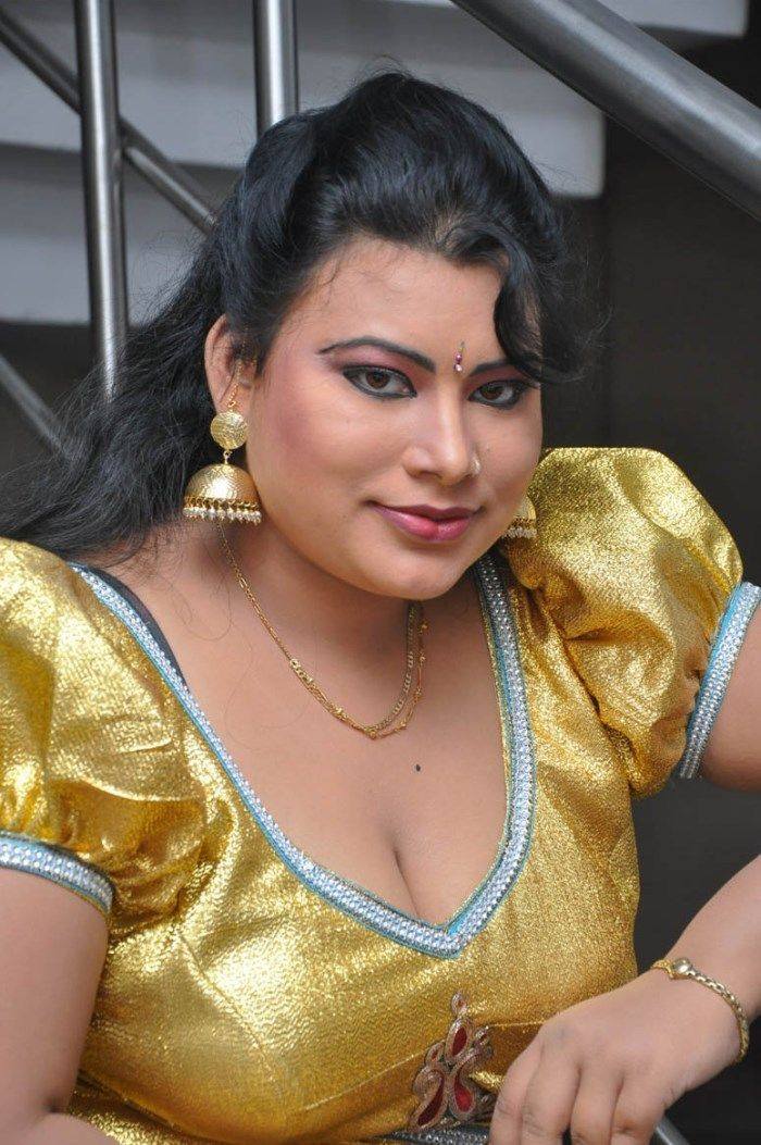 Actress Sushmitha Hot Spicy Gallery