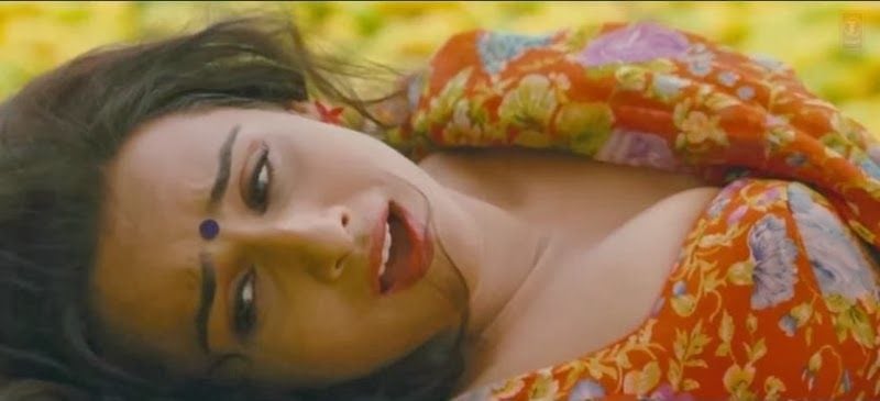 Actress Vidya Balan Hot Sexy Gallery