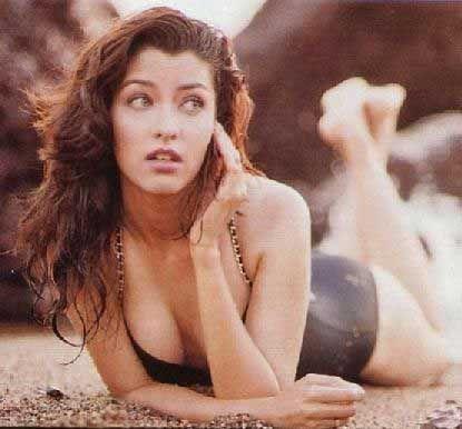 Aditi Govitrikar Latest Unseen Hot & Spicy Bikini Photo Stills