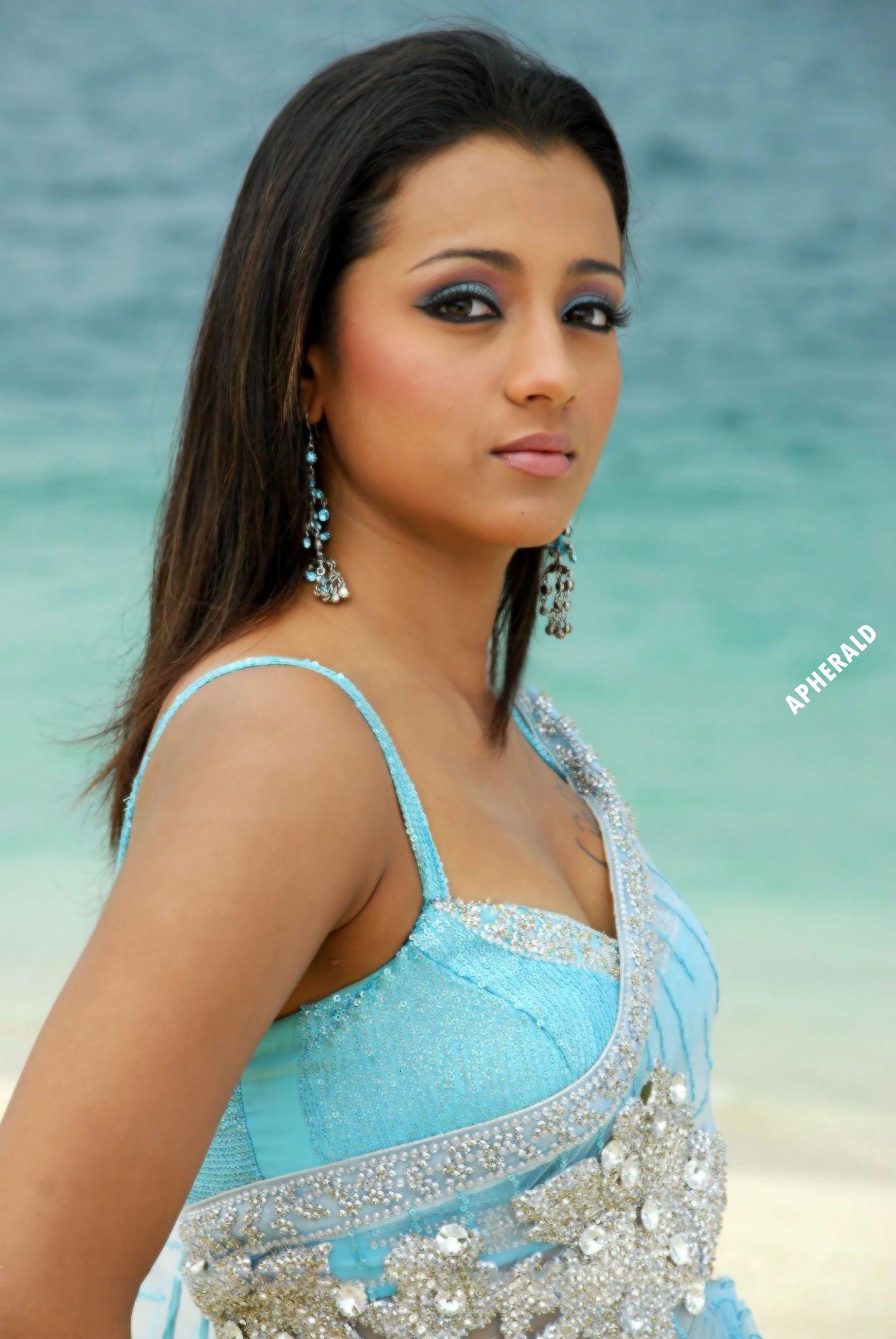 Age is just a number for Trisha - 35 Tempting Photos!