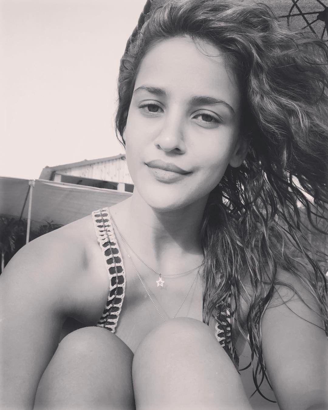 Aisha Sharma Shows Bikini Body at Beach Side Photos