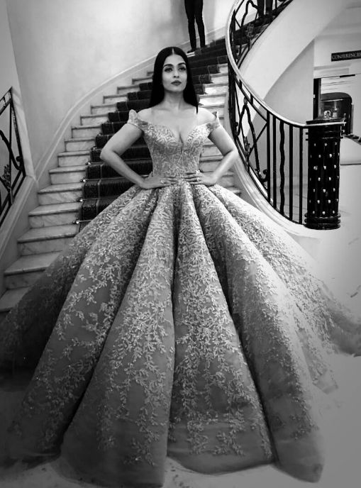 Aishwarya Rai Hot Looks