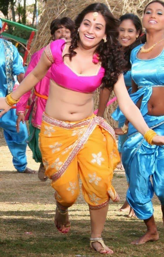 Aksha Latest Hot Navel Pics