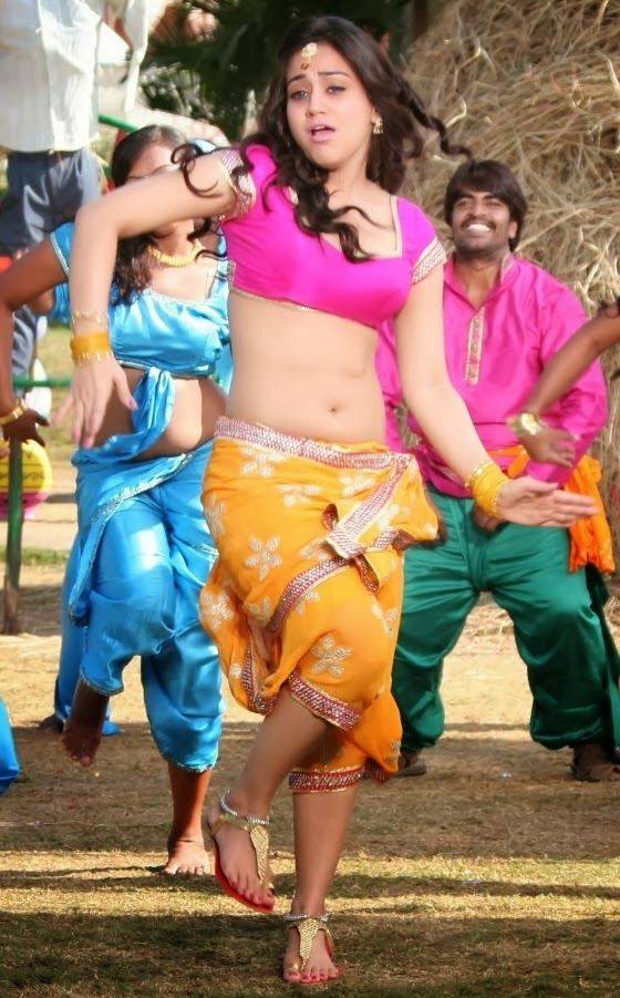 Aksha Latest Hot Navel Pics