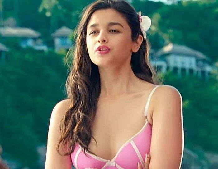 Alia Bhatt Bikini Navel Photos