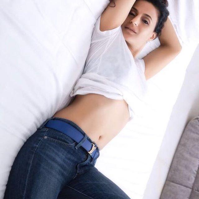 B'day Special: Actress Ameesha Patel Never Seen Hot Pictures Collections