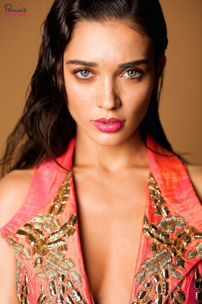 Amy Jackson New 2017 Photoshoot