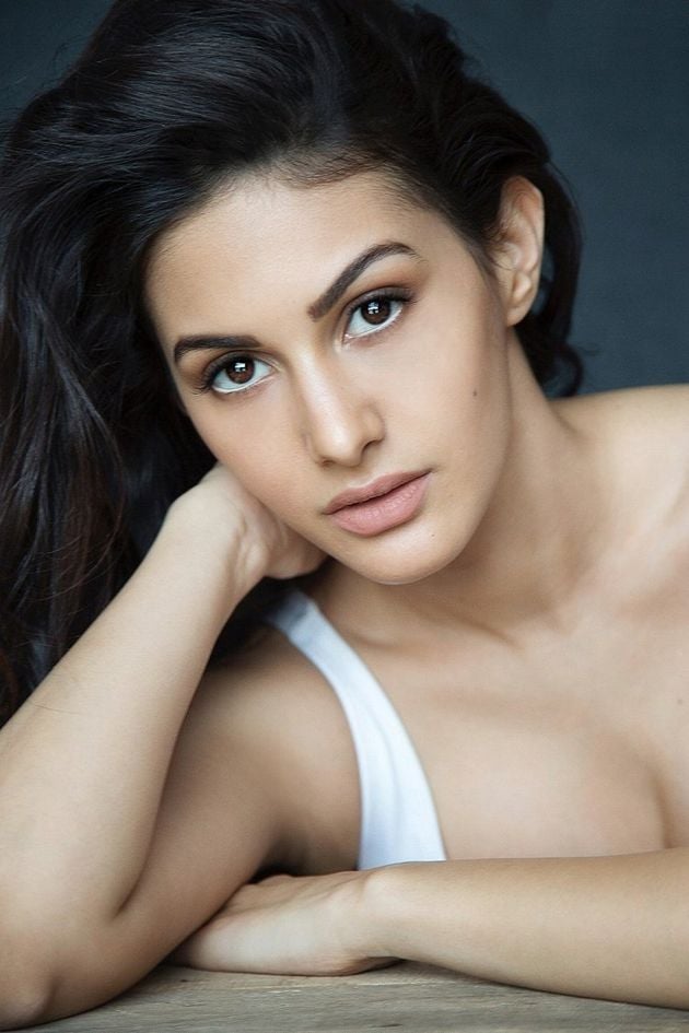 Amyra Dastur Latest Spicy Photos