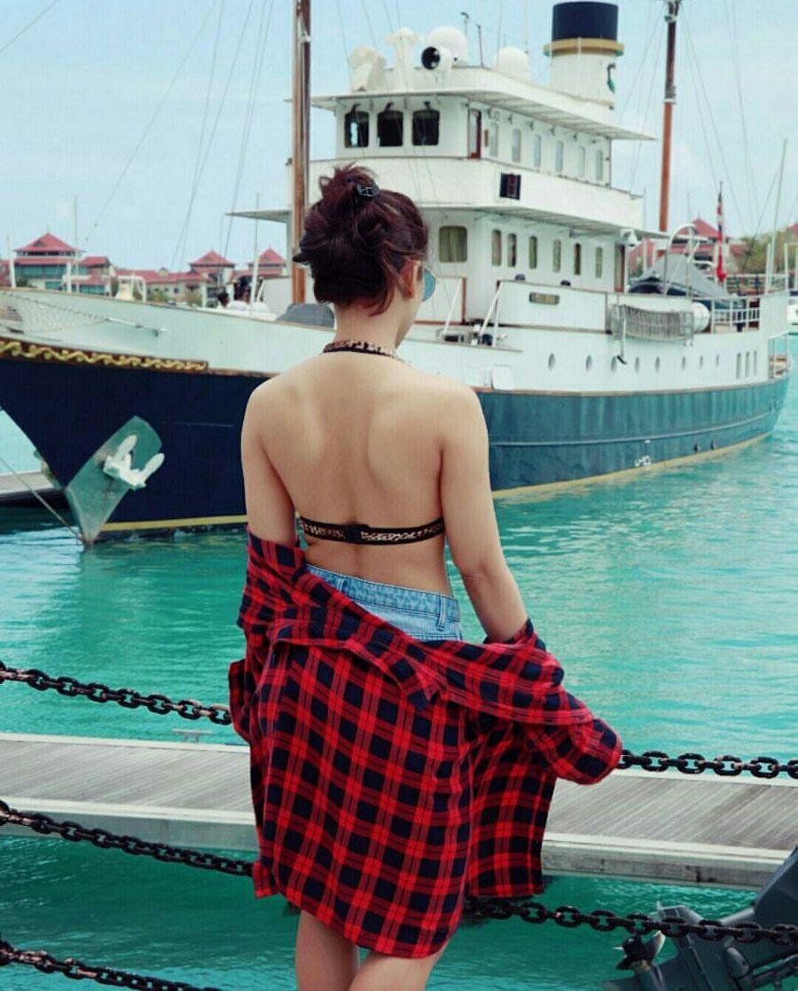 Angela Krislinzki Bold & Unseen Images Will Blow Your Mind