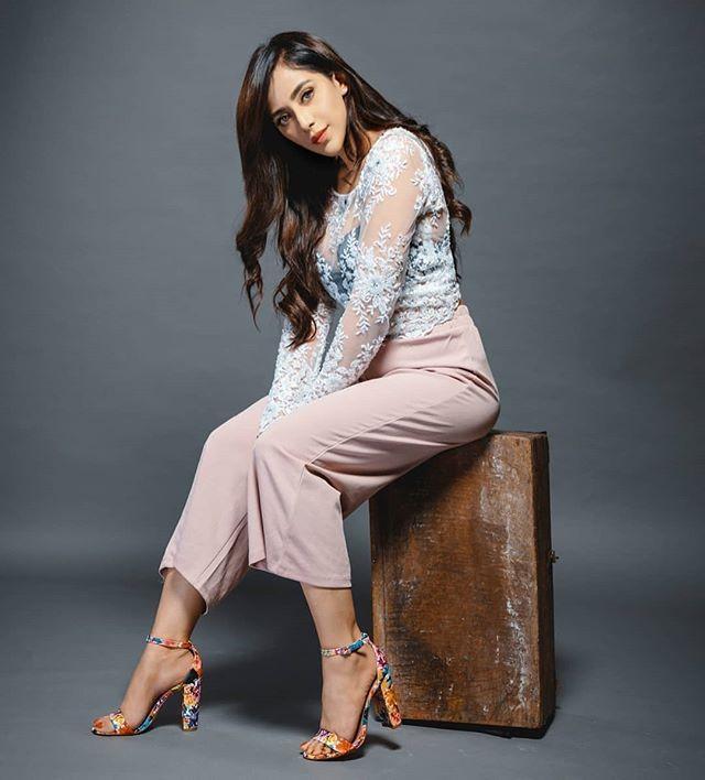 Angela Krislinzki Latest Hot 2018 Photoshoot Stills