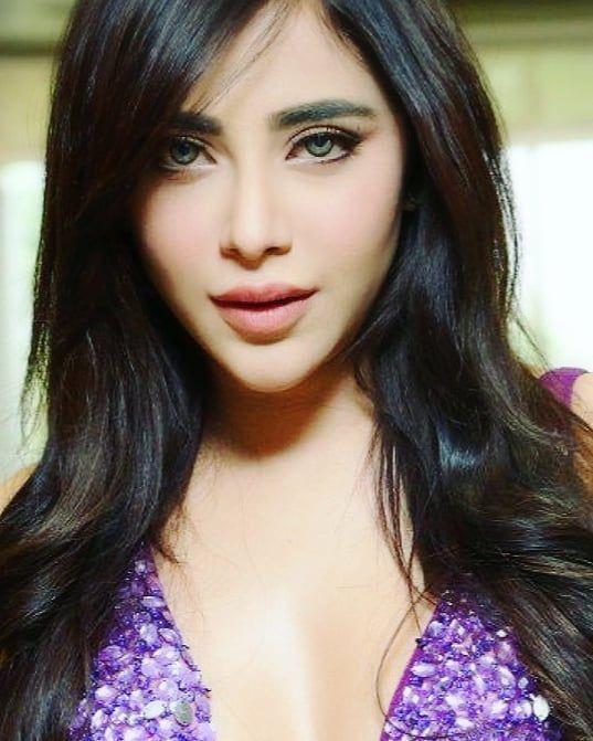 Angela Krislinzki Latest Hot 2018 Photoshoot Stills