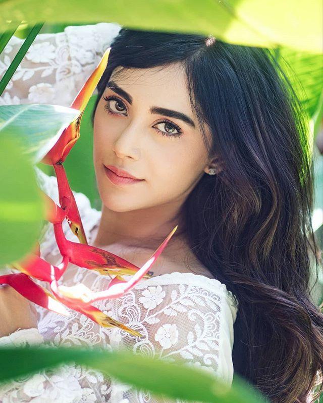 Angela Krislinzki Latest Hot 2018 Photoshoot Stills